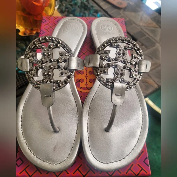 🖤🥰Beautiful Tory Burch Miller Embellished Sandals🖤🥰 - Picture 1 of 11